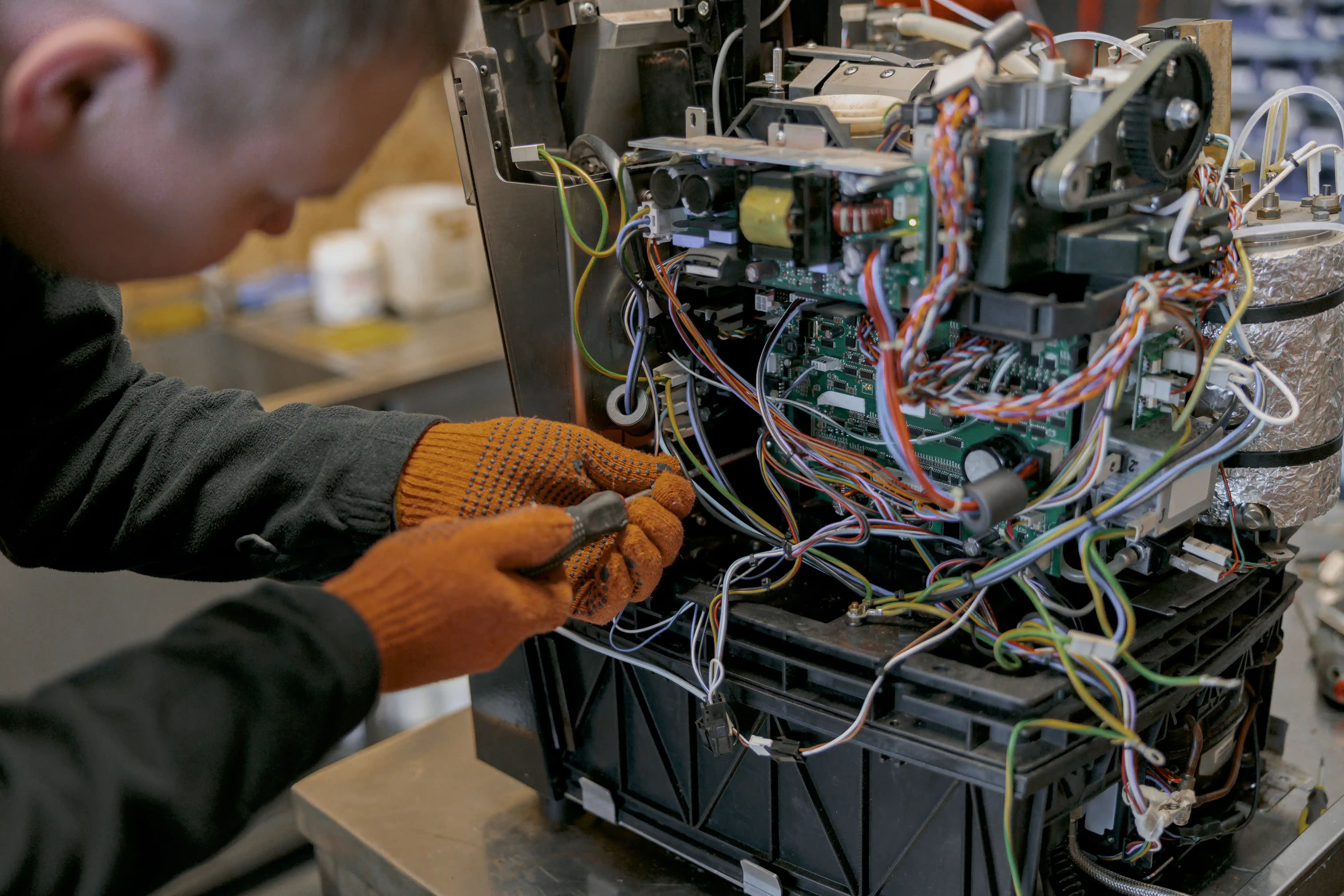 7 Signs Your Appliance Needs Immediate Repair - Expert appliance repair insights